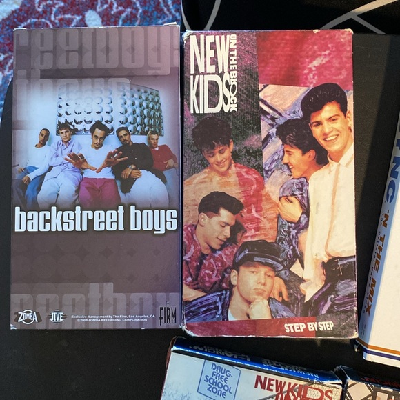 9 Boyband VHS Tapes - NKOTB, BSB, NSync, Five - Picture 4 of 6
